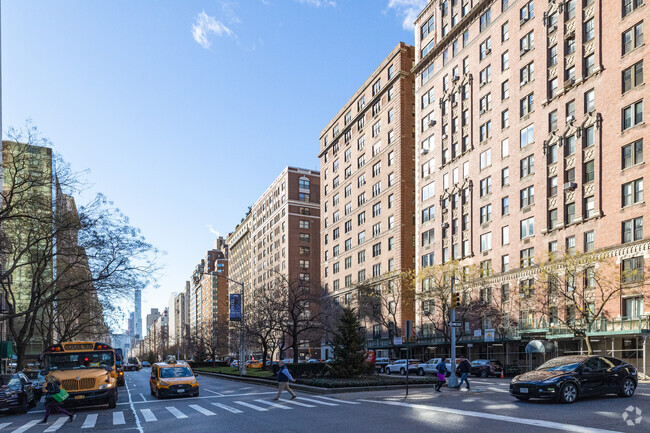 Foto del edificio - 1070 Park Ave