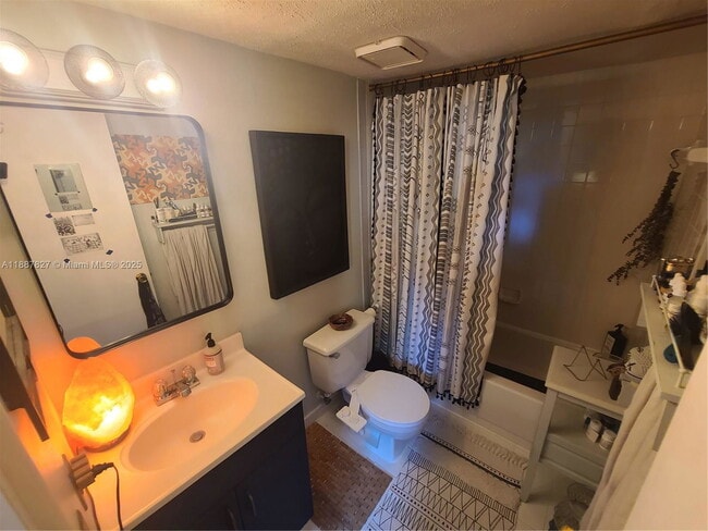 Building Photo - 1305 Drexel Ave