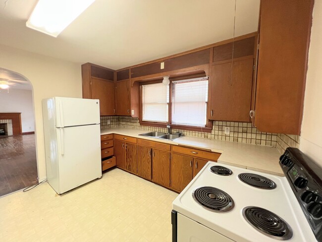 Building Photo - Charming 3-Bedroom Home in Kingman