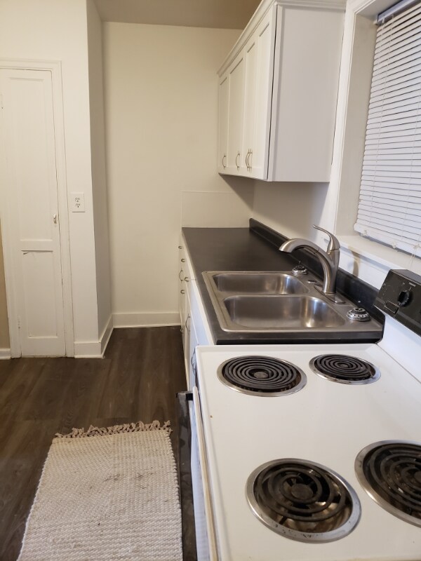 123 N Walnut St Unit 6, Chaska, MN 55318 Room for Rent in Chaska, MN