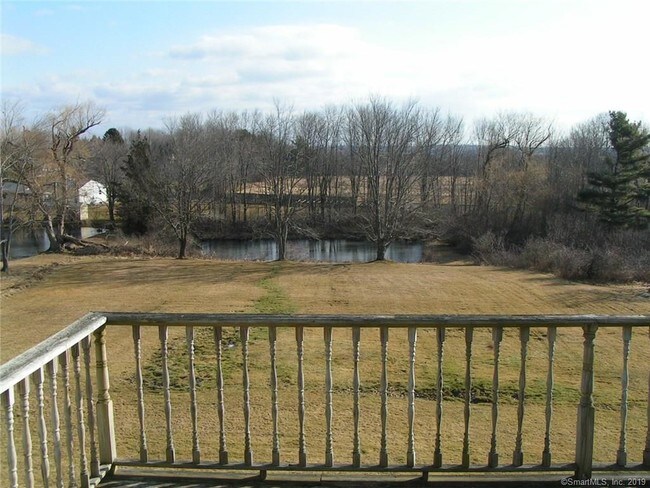 Building Photo - 128 Litchfield Rd