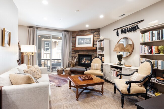 Foto del edificio - 13331 N Highmark Ct