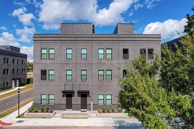 Foto del edificio - 1302 E Kay St