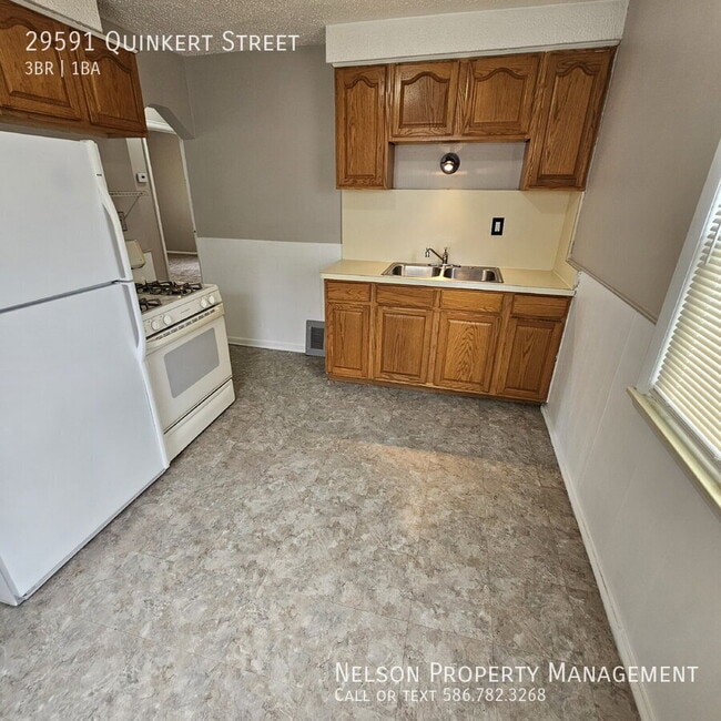 Building Photo - 29591 Quinkert St