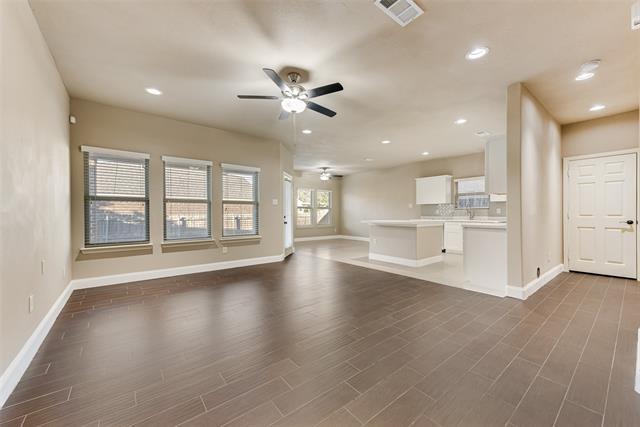 Building Photo - 3003 San Martin Dr