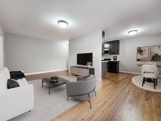 Building Photo - 524 W Oakdale Ave