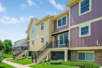 Building Photo - 10741 Falling Water Ln