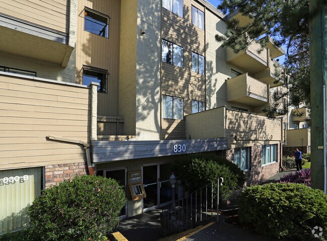 Photo du bâtiment - 830 Pembroke Street