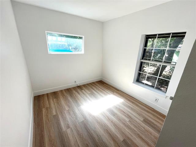 Foto del edificio - 918 W Eighth St