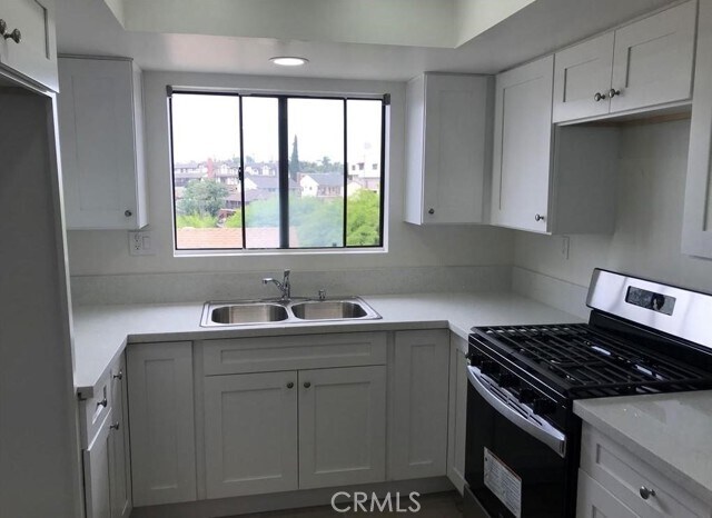 Foto del edificio - 832 Padilla St