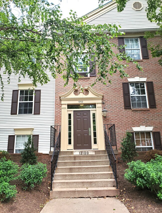 Foto del edificio - 12100 Greenway Ct