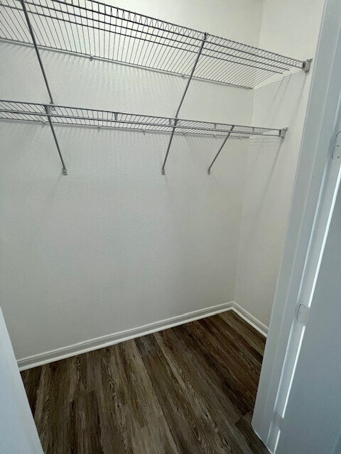 Building Photo - 7575 Kirby Dr