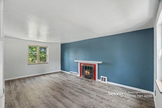 Building Photo - 5240 Orchard Hill Dr