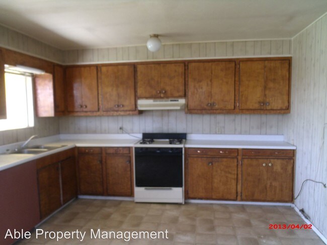 Building Photo - 3 br, 2 bath House - 4508 Pine Ln