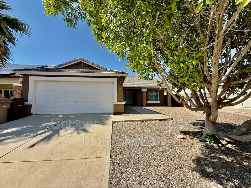 Primary Photo - 8936 W John Cabot Rd