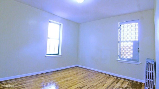Building Photo - 1027 Walton Ave