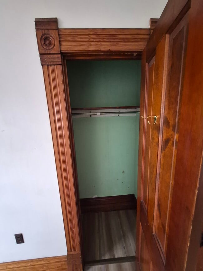 Building Photo - 62 S Gamble St