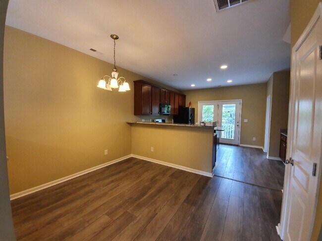 Foto del edificio - 147 Braeside Ct