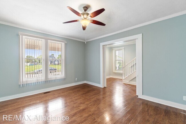 Building Photo - 4 br, 2 bath House - 216 W. 28TH STREET