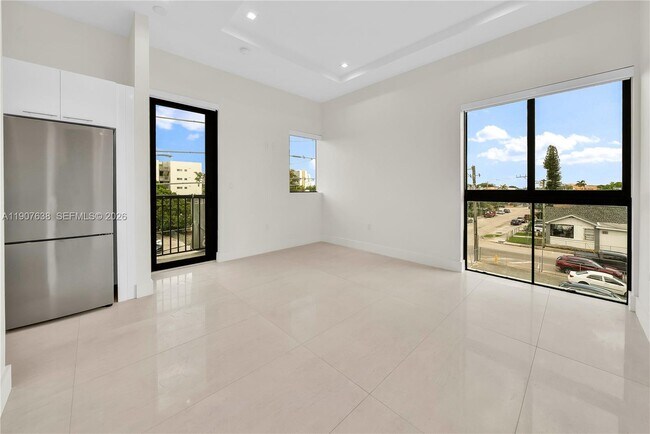 Foto del edificio - 530 SW 11th Ave