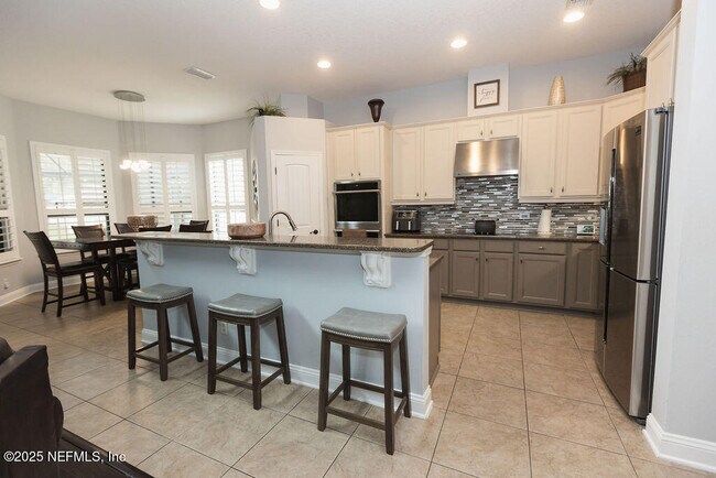 Foto del edificio - 5335 Clapboard Creek Dr