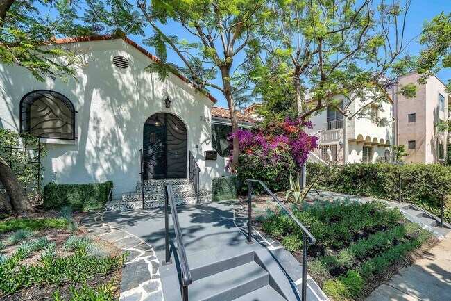 Building Photo - 223 N Almont Dr