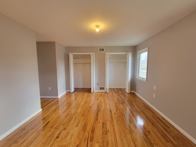 Building Photo - 1401 51st St