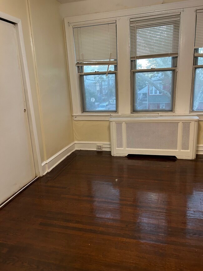 Building Photo - 1834 N 54th St