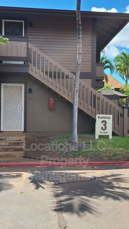Building Photo - 91-1039-1039 Puamaeole St