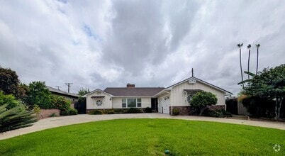Building Photo - 1308 Claremont Pl