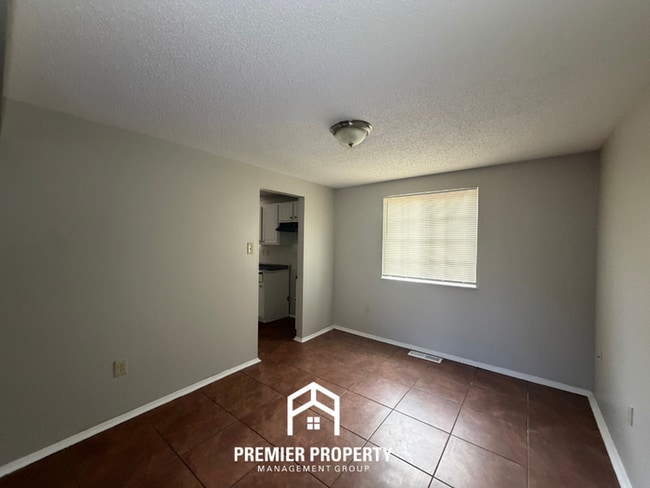 Building Photo - 7057 Catalpa Hill Cove