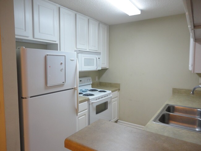 Building Photo - 131 S Spring View Dr