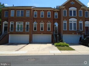 Building Photo - 13561 Flowerfield Dr