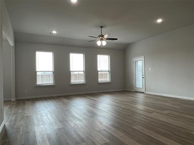 Foto del edificio - 127 Bowling Grn Ave.