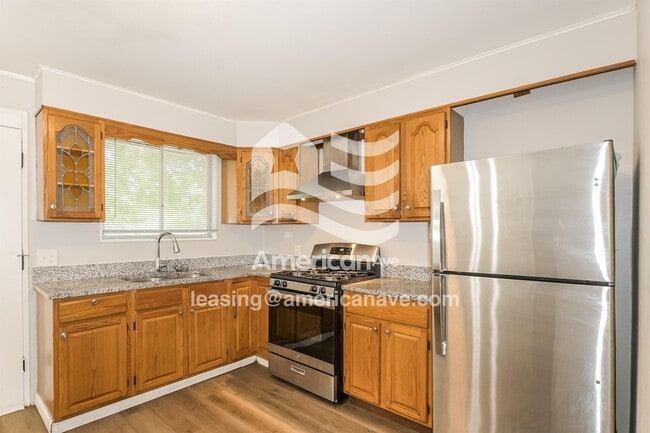 Building Photo - 10445 Canfield Dr