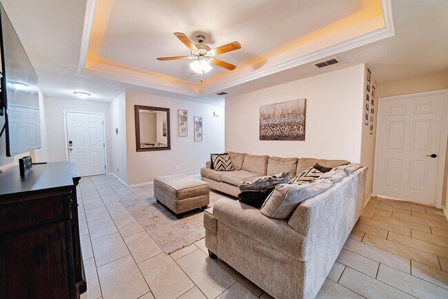 Building Photo - 5503 Buckskin Dr