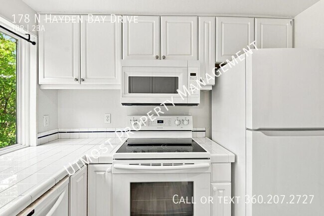 Foto del edificio - 178 N Hayden Bay Dr