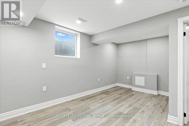 Building Photo - 1 Lorilee Crescent