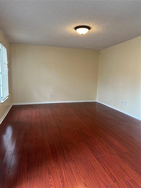 Building Photo - 32 Spinning Wheel Ln