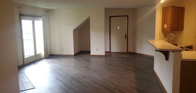 Foto del edificio - 3 bd, 2 ba Park DeVille condo in W Columbi...