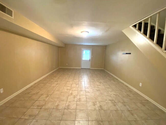 Foto del edificio - 5203 Flowering Peach Dr