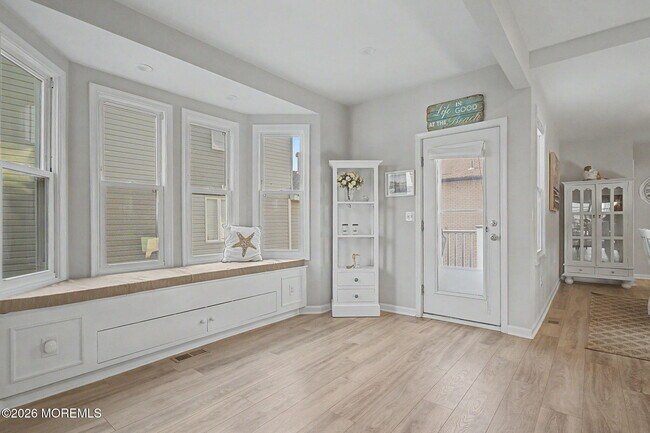 Foto del edificio - 10 Center St