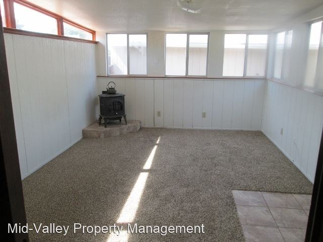 Building Photo - 2 br, 2 bath House - 776 E. Sonora Avenue