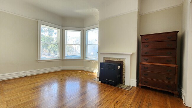 Building Photo - 3100 Steiner St