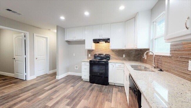 Building Photo - 4202 Caddo St