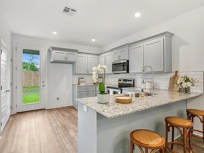 Foto del edificio - 35980 Cane Market Rd