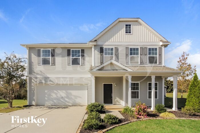 Primary Photo - 304 Royal Windsor Dr