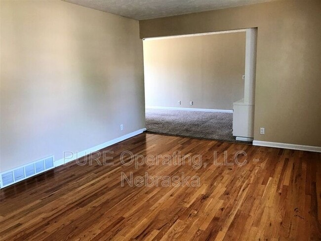 Foto del edificio - 3341 S 89th St