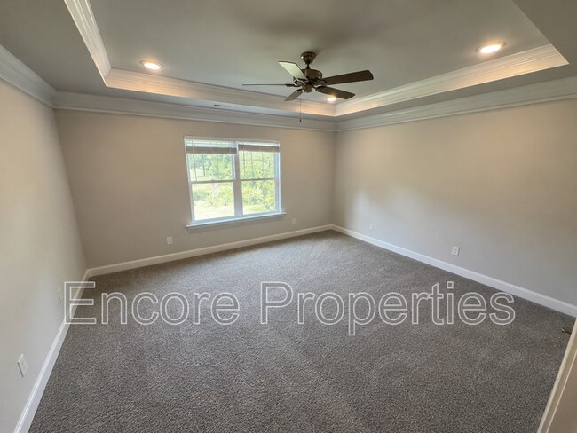Foto del edificio - 38 Knotty Pine Dr