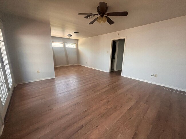 Foto del edificio - 5618 B St